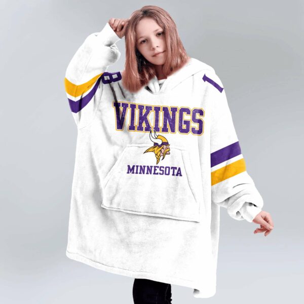 Vikings 18 Jeffersun Football Blanket Hoodie