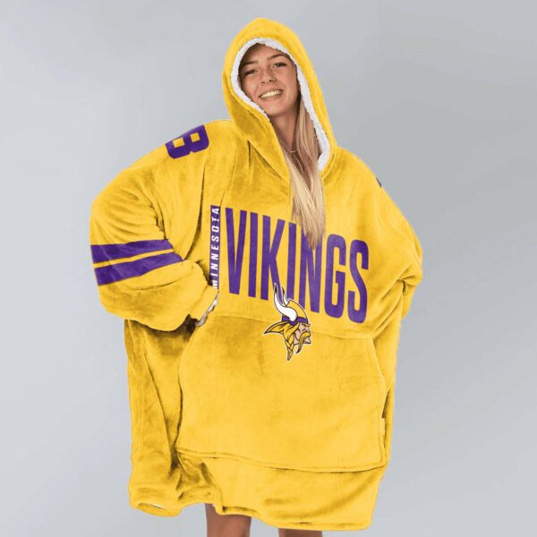 Vikings 18 Jeffersun Football Unisex Blanket Hoodie